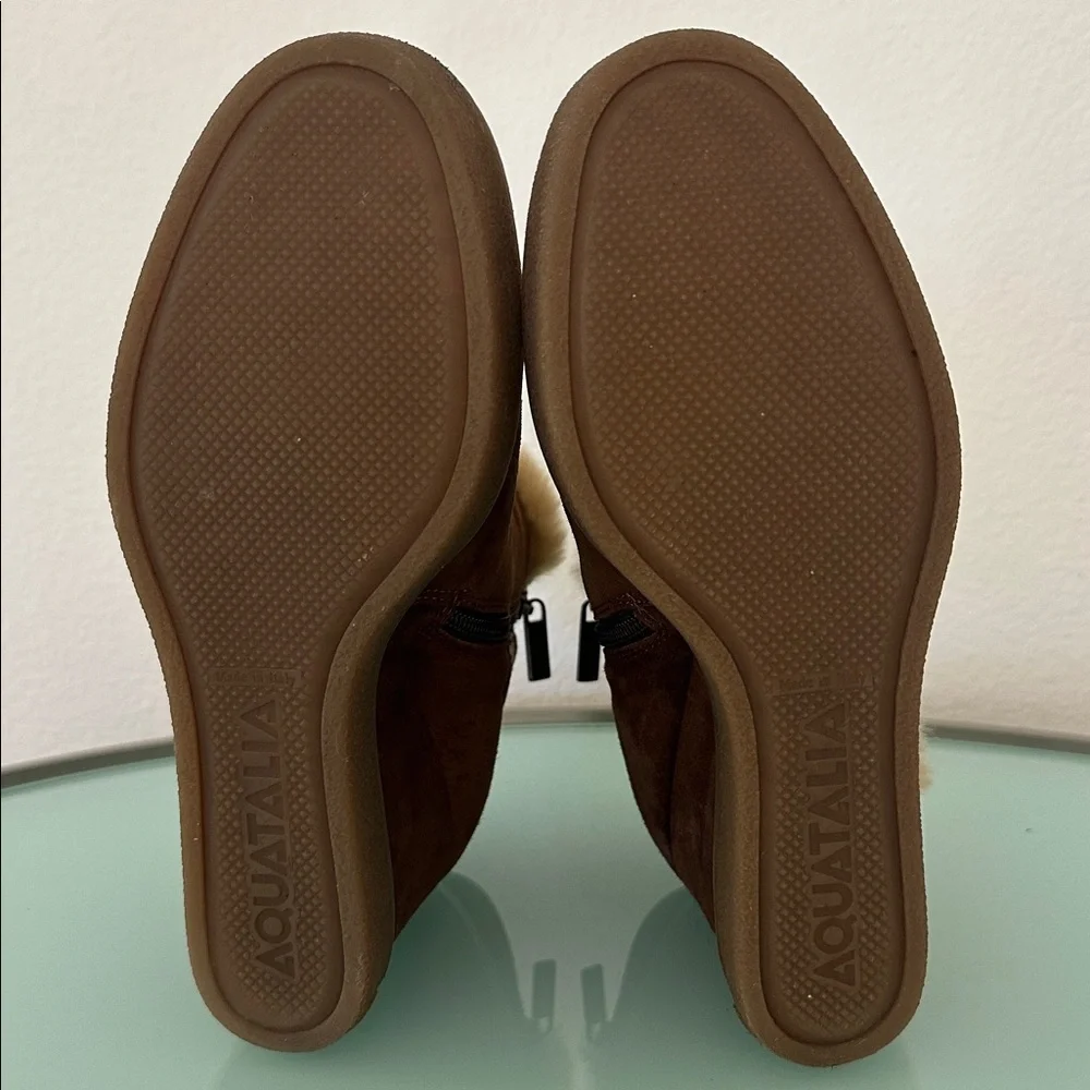 Aquatalia stylish chestnut